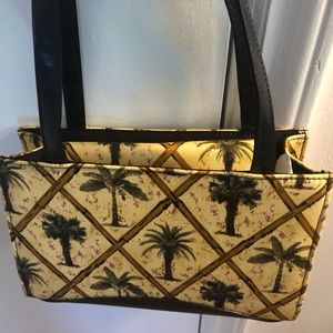 Be unique! Carry this lovely, Palm Tree design handbag, perfect for lunch dates!
